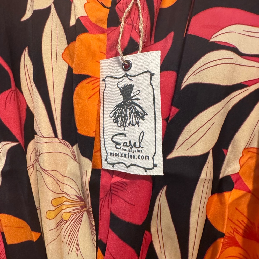 Easel Dress with Bold Orange and Red Floral Design